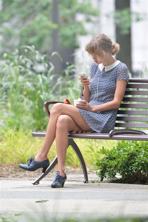 skirts and no panties|Park bench spread : r/nopanties .